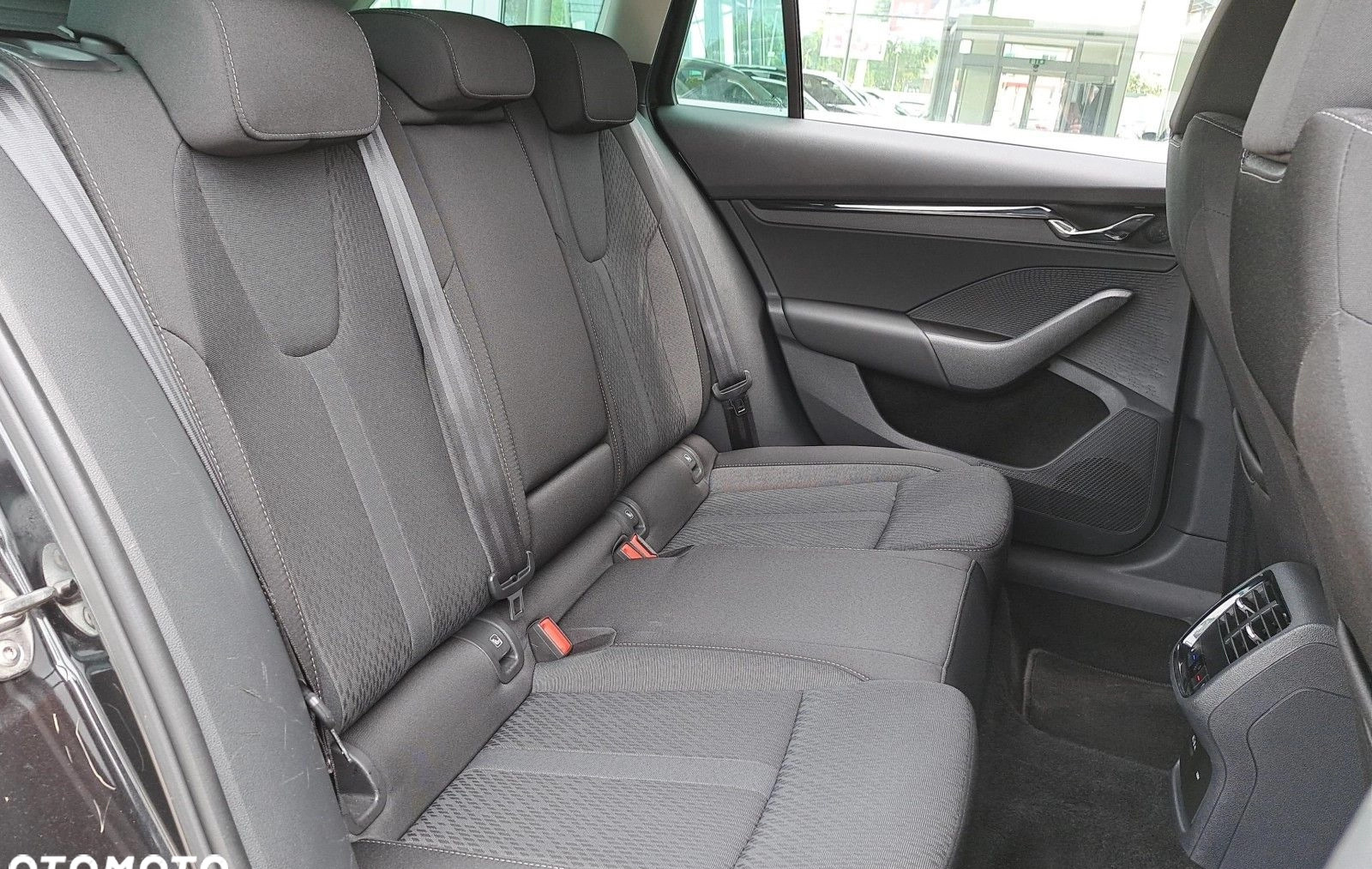 Skoda Octavia cena 104900 przebieg: 120636, rok produkcji 2021 z Suwałki małe 704